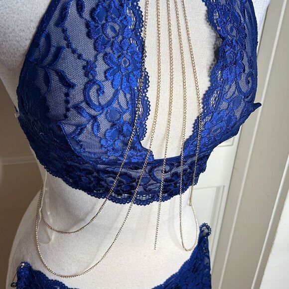 Dreamgirl Blue Lace Halter Bralette & Panty Set gold chain detail Size Small - Picture 2 of 5